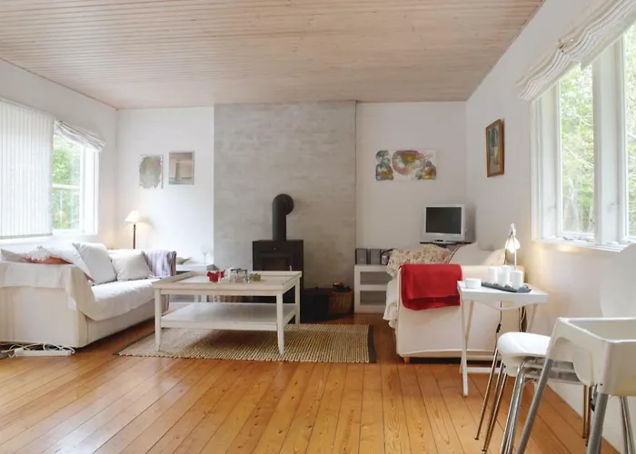 3 Bedroom Beach Front Home In Graested